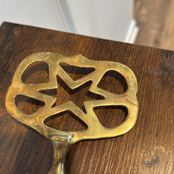 Vintage Mid Century Large Brass Skeleton Key Decor 9" - Picture 4 of 10